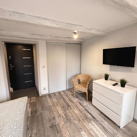 Apartament Z Widokiem Na Pomnik Kopernika - Rynek Staromiejski Stary Toruń Esterno foto