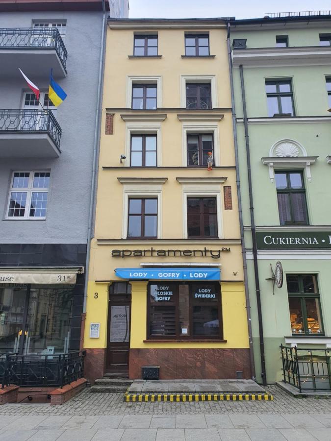 Apartament Z Widokiem Na Pomnik Kopernika - Rynek Staromiejski Stary Toruń Esterno foto