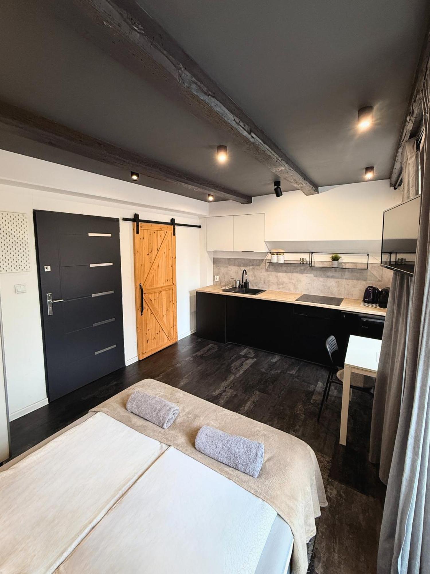 Apartament Z Widokiem Na Pomnik Kopernika - Rynek Staromiejski Stary Toruń Esterno foto