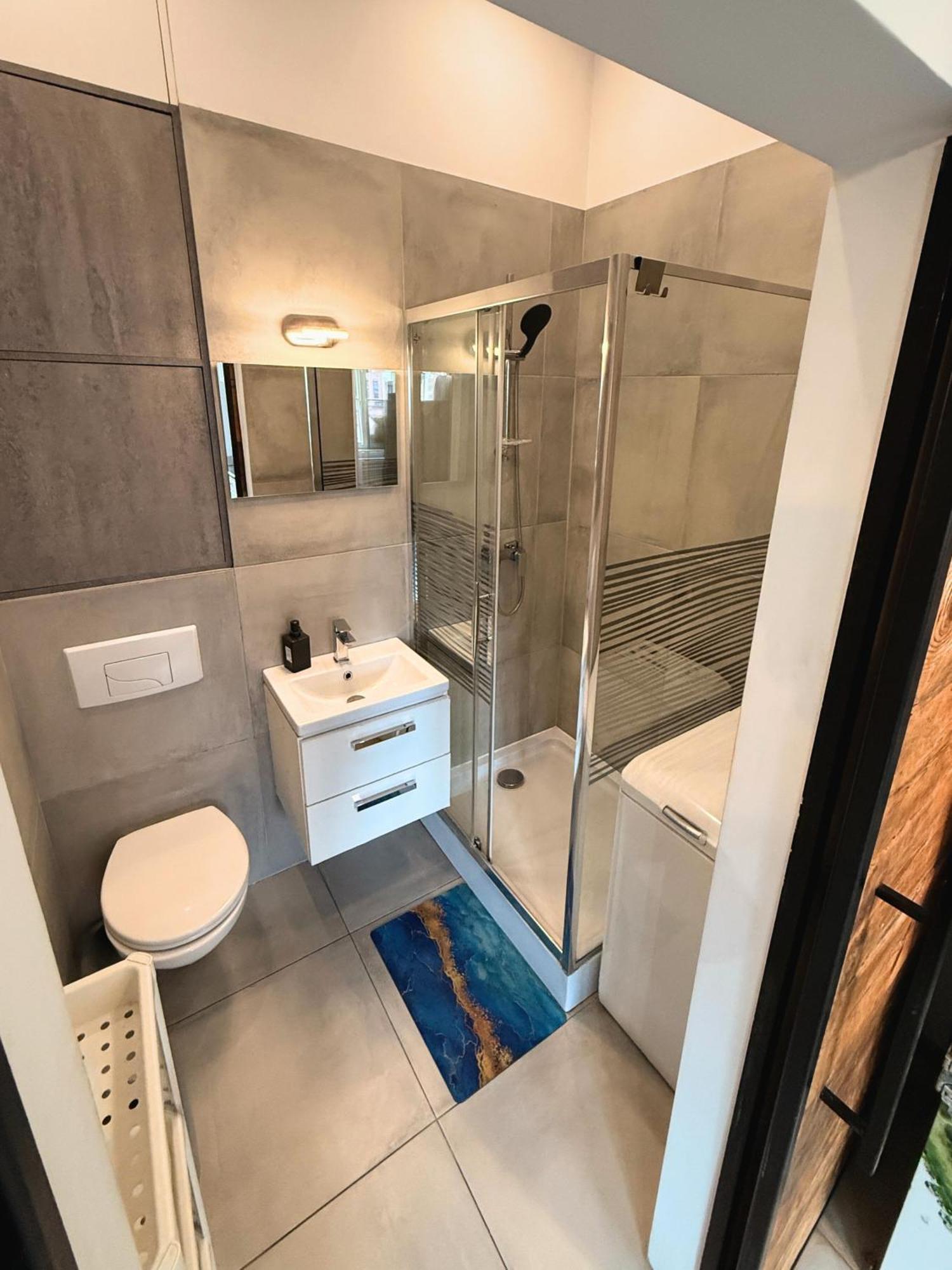 Apartament Z Widokiem Na Pomnik Kopernika - Rynek Staromiejski Stary Toruń Esterno foto